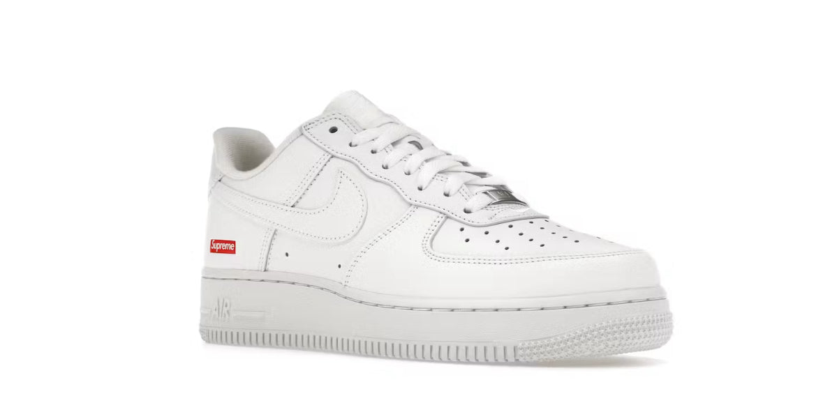 Nike Air Force 1 Low Supreme White