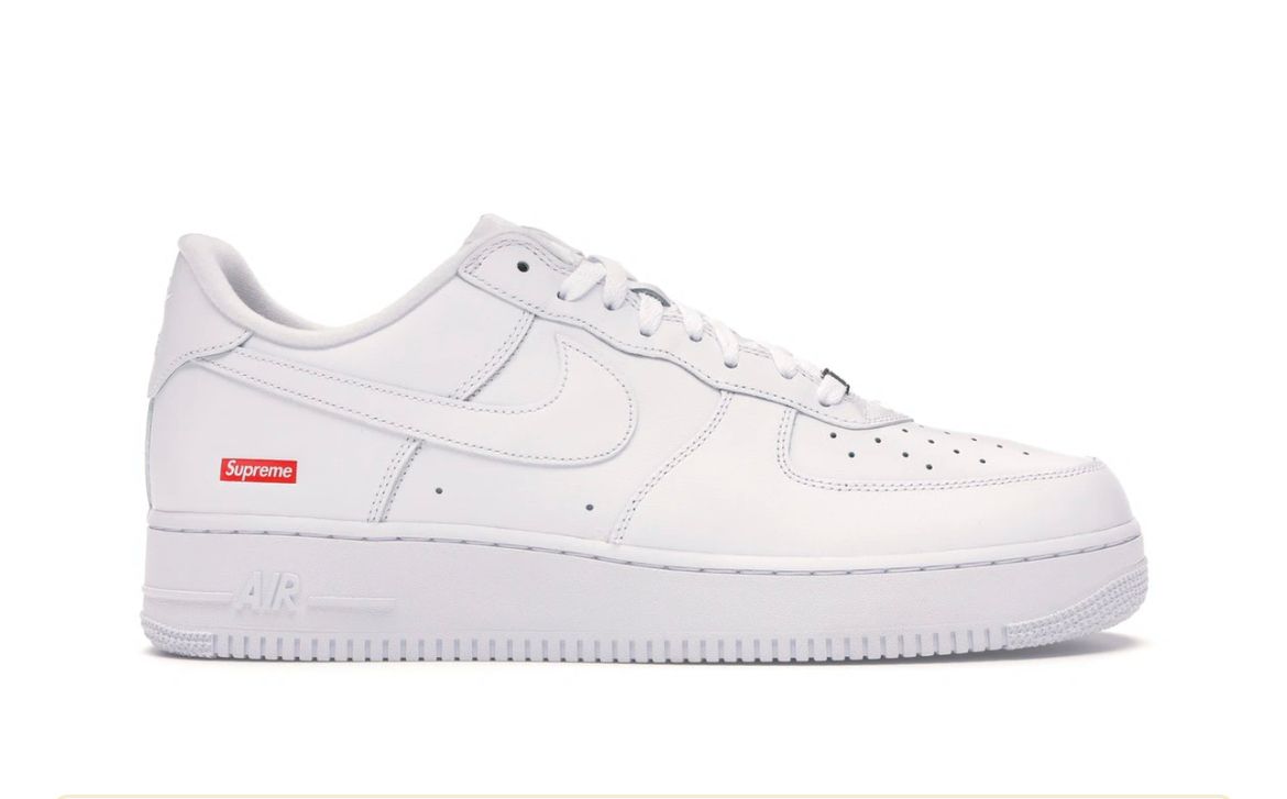 Nike Air Force 1 Low Supreme White